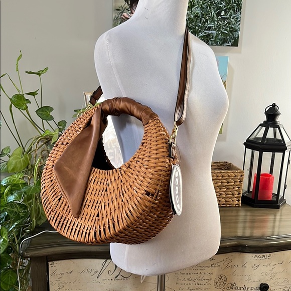 SCOOP LARGE STRAW CRESCENT CROSSBODY WITH SCARF ACCENT BROWN - Picture 4 of 13